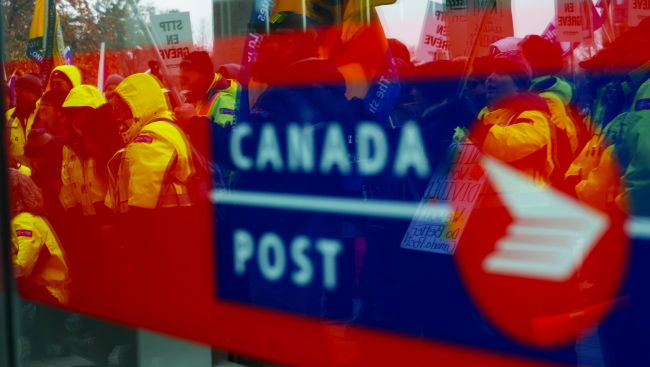 Union says Canada Post offers 'fall short' as strike deadline nears